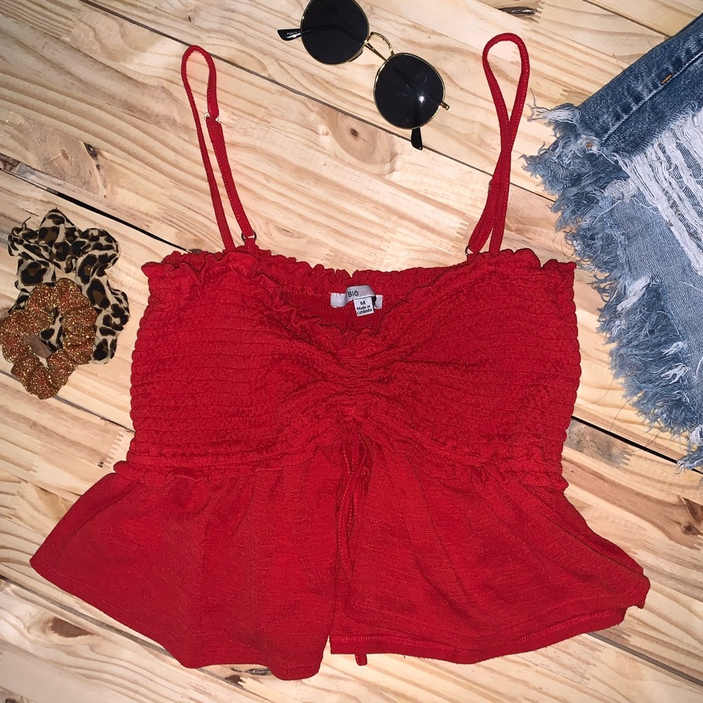•medium • red • scrunchie crop top
